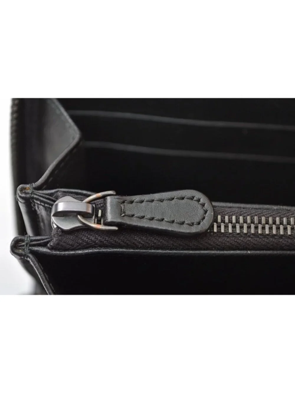 Bottega Veneta Wallet Zip Around Intrecciato Black